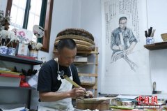 （新春见闻）千万毛中拣一毫 安徽宣笔畅销海内外